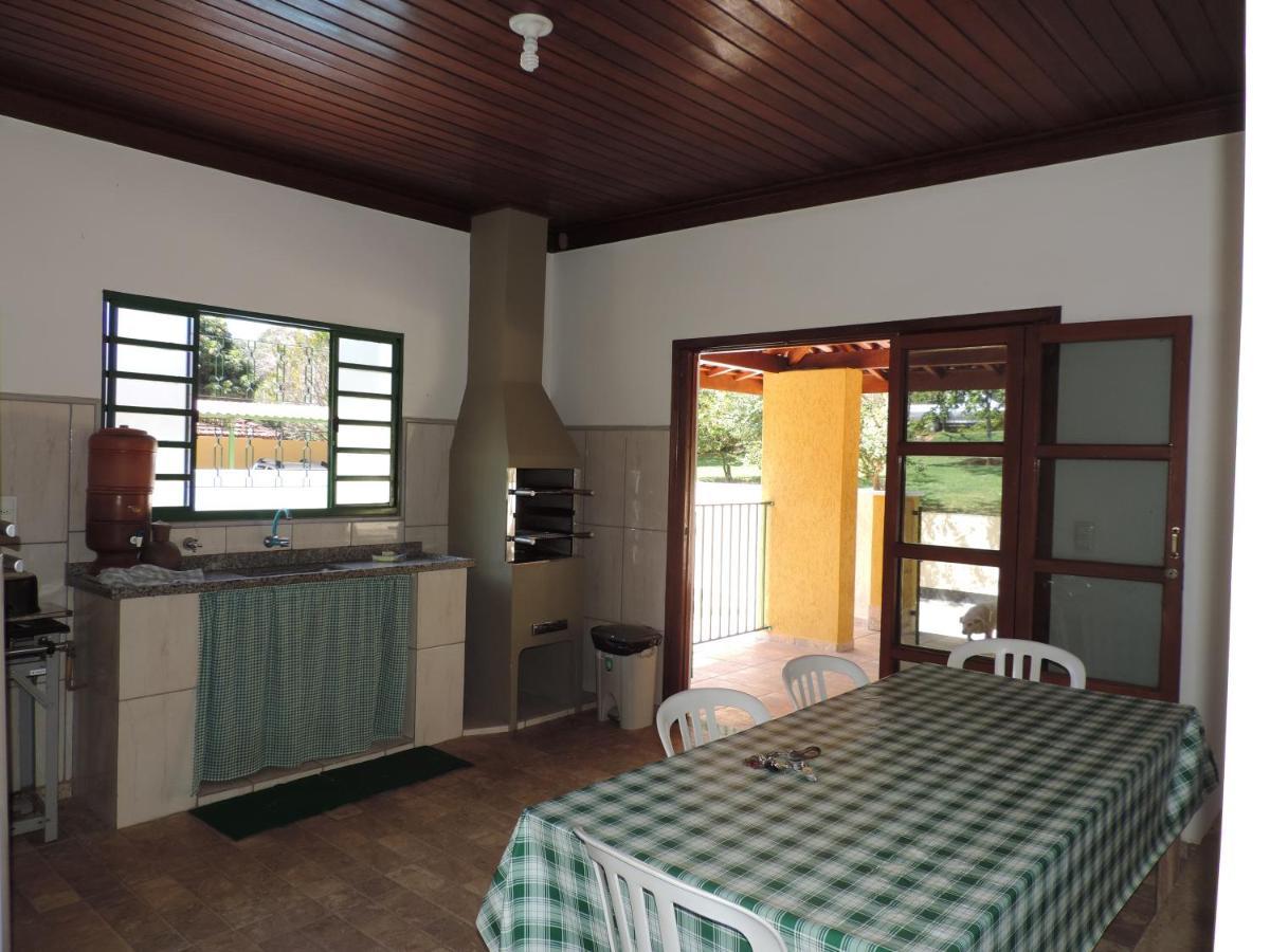 Villa Sitio Sebastiao Pereira à Jambeiro Extérieur photo