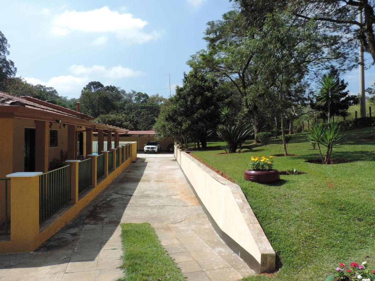 Villa Sitio Sebastiao Pereira à Jambeiro Extérieur photo